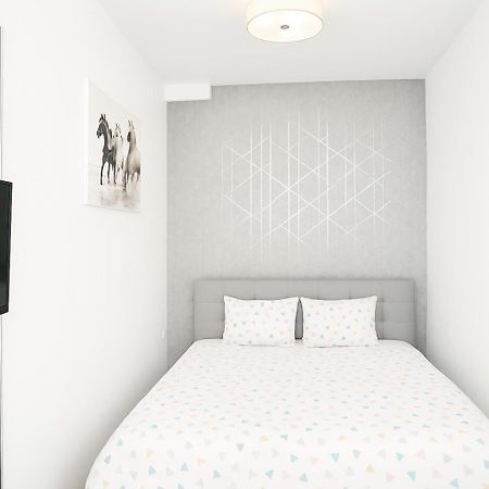 City Flat D Wina Bagian luar foto